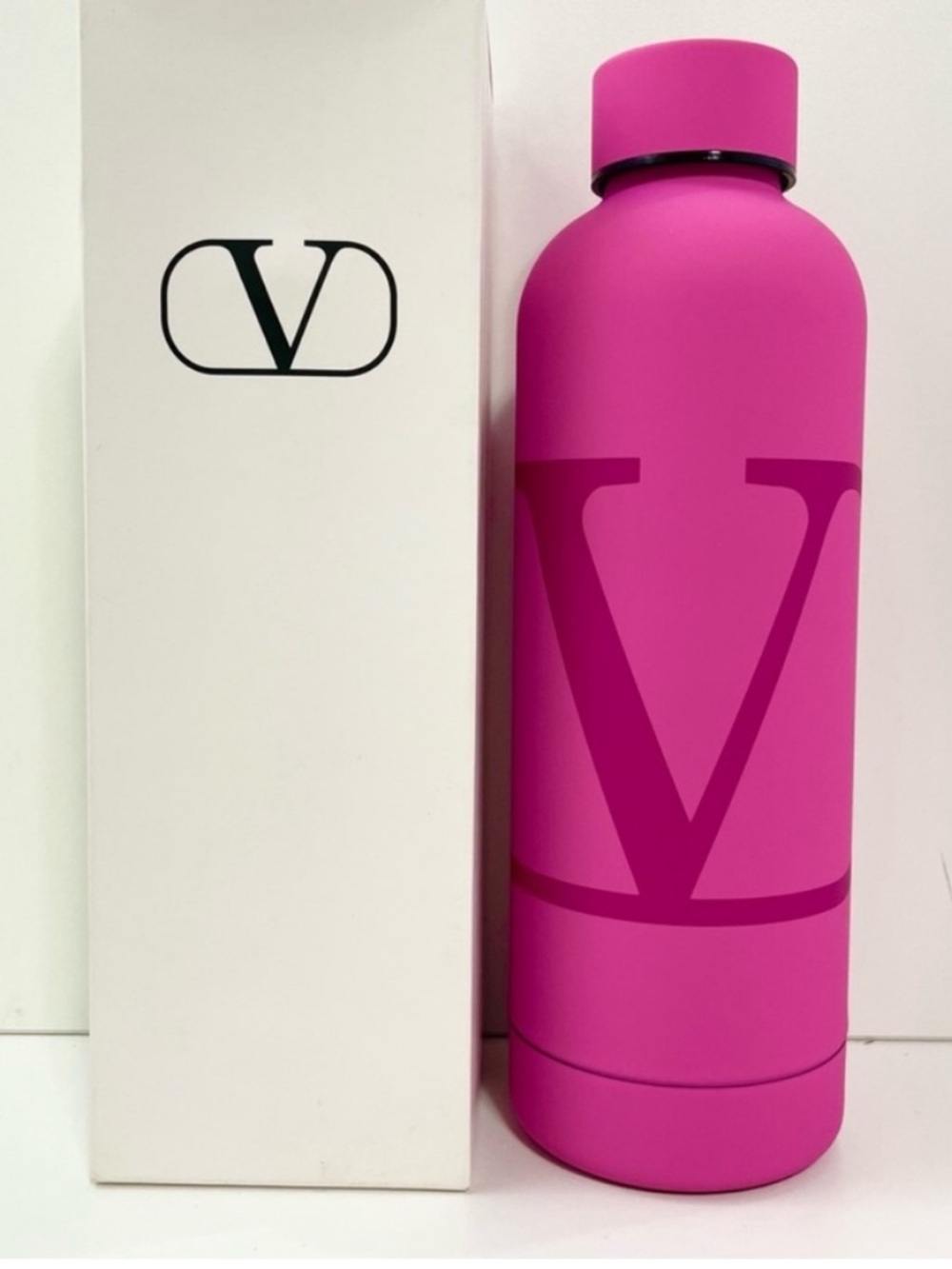 Valentino beauty gift water bottle 550ml